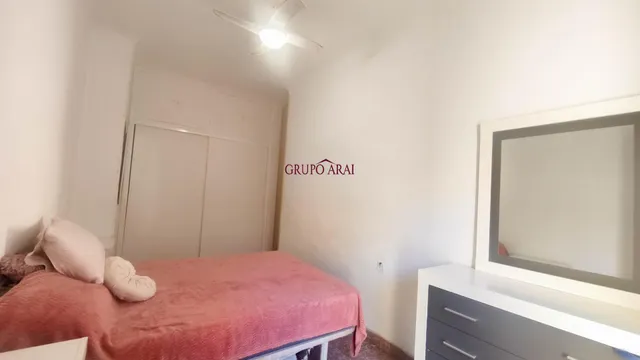 Se vende piso en calle Valencia — 18