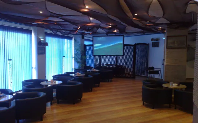 Local comercial 170m² en venta - Playa del cura — 14