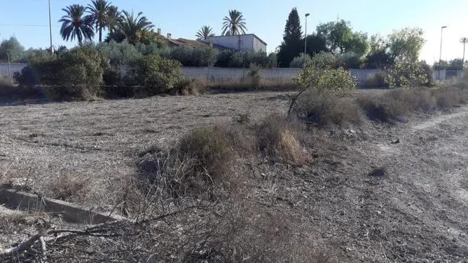 Terreno urbanizable en venta en praje El Campet