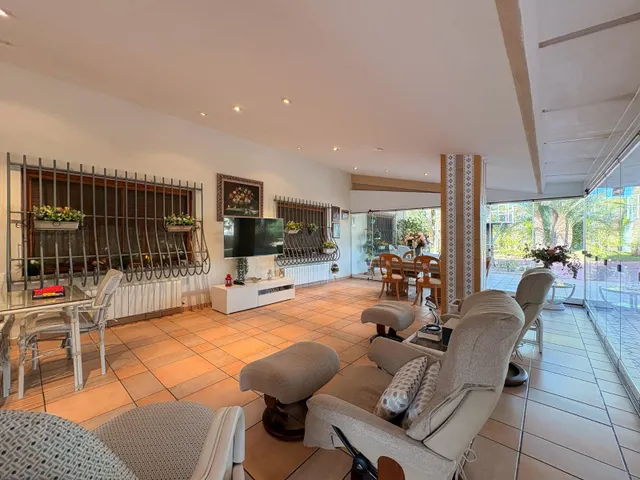 Casa 7 habitaciones 946m² en venta - Maitino-Perleta — 2