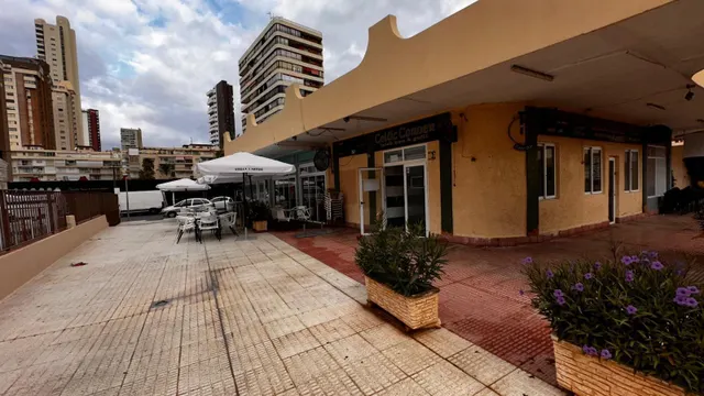 LOCAL COMERCIAL PLAYA LEANTE — 11