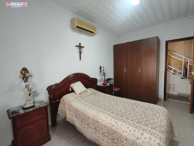 Casa adosada en esquina con dormitorio en planta baja — 6