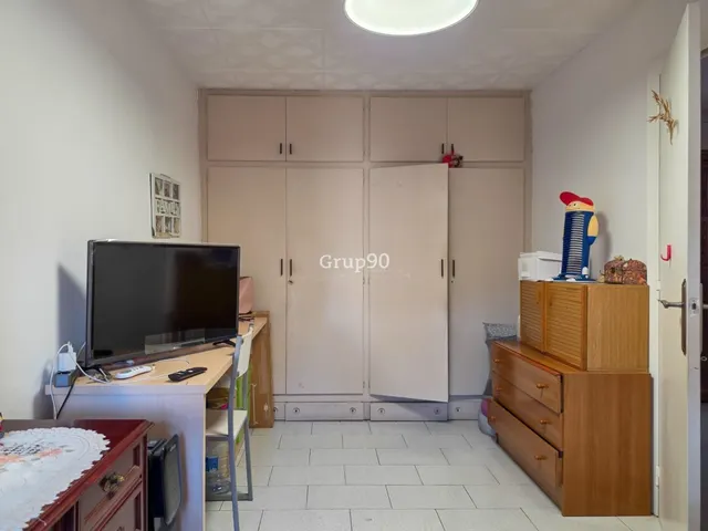 PISO LUMINOSO JUNTO A PLAZA EUROPA – 3 habitaciones — 25