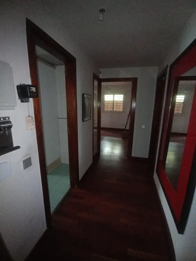 Planta baja de 2 habitaciones con piscina comunitaria para reformar — 14