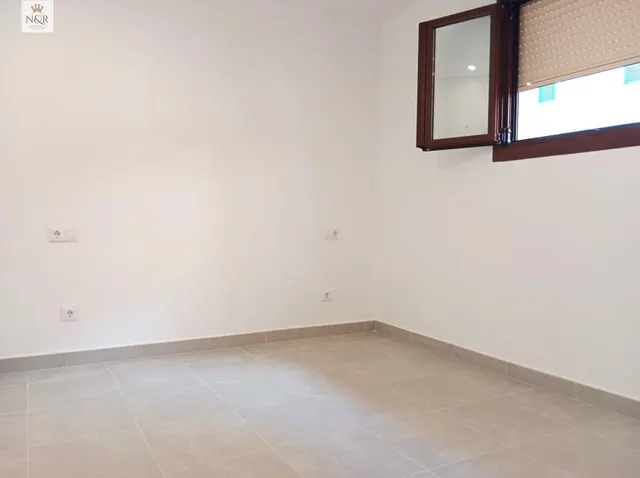NO LLAMAR DEJAR PERFIL. PLANTA BAJA REFORMADA CON GARAJE PRIVADO. — 12