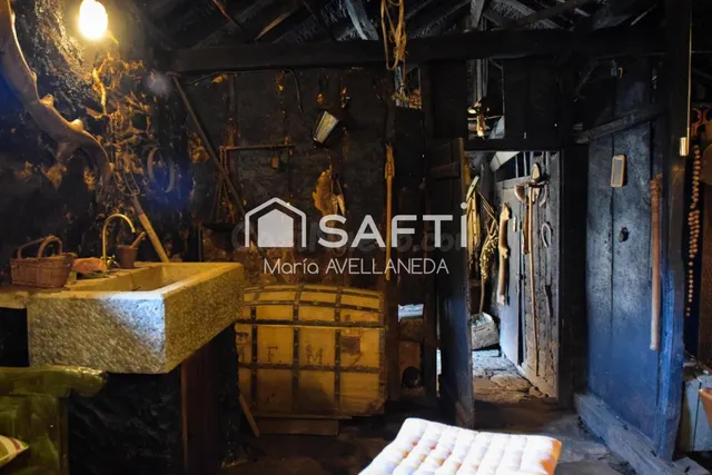 FABULOSA CASA DE PIEDRA TOTALMENTE REFORMADA — 41