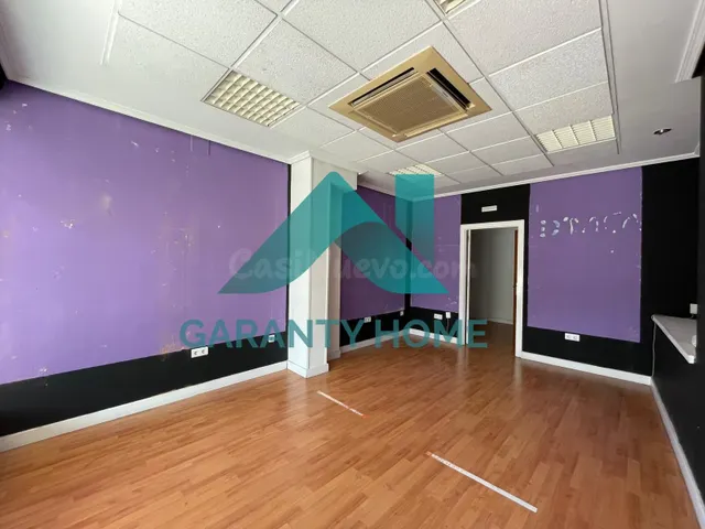 ¡LOCAL COMERCIAL EN VENTA O ALQUILER EN PLENO CENTRO DE CÁCE