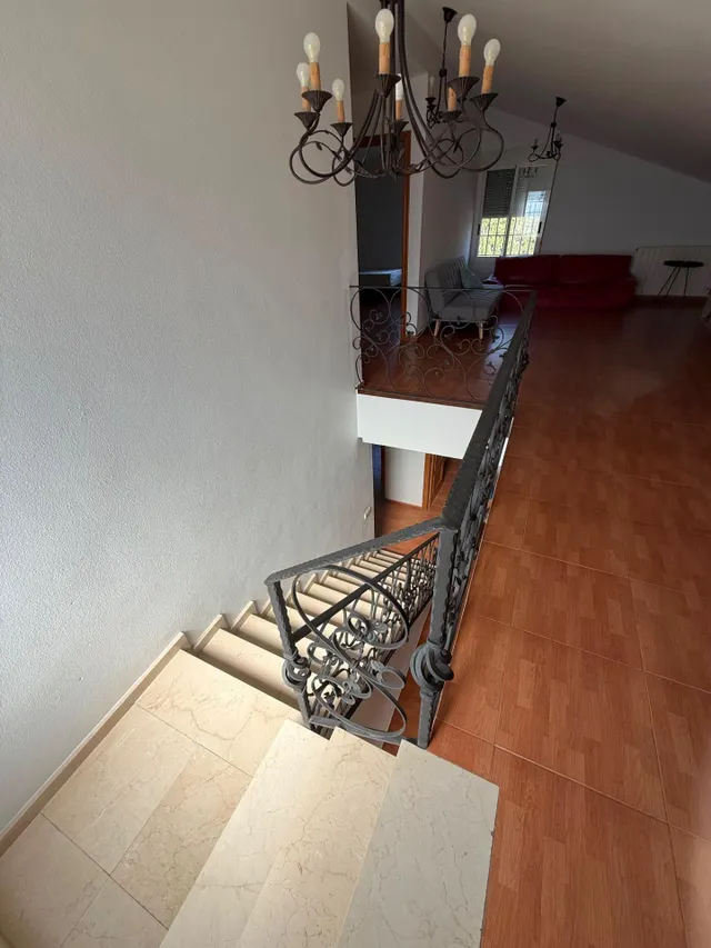 DOS CASAS EN UNA EN MATOLA SOLO EN ALQUILER — 32
