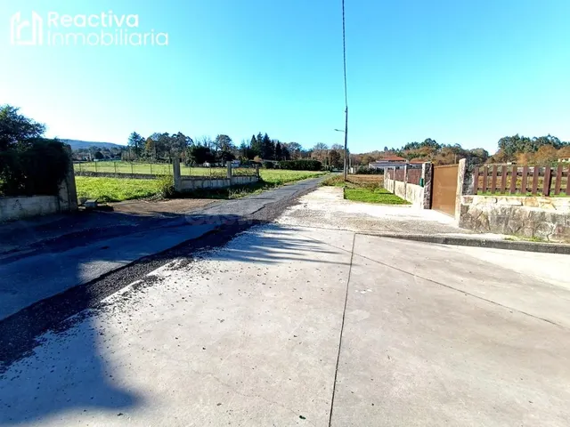 Terreno urbano de 970 m2 en Brión - foto 3