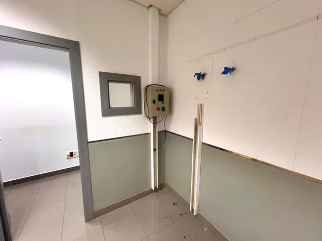 Local en venta en Calle de l'Alguer — 25
