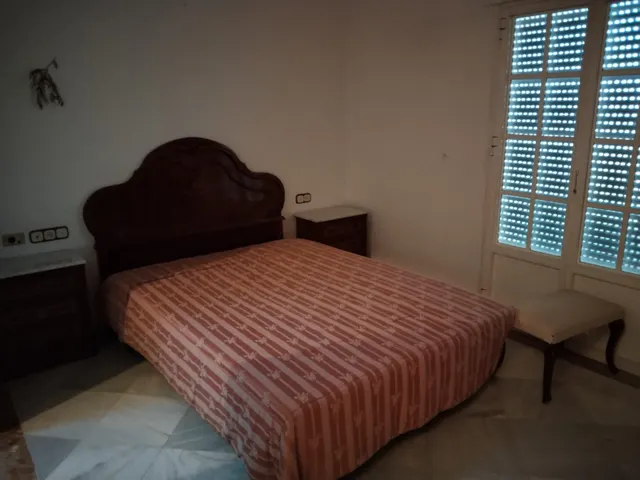 SE VENDE CHALET EN ZONA NORTE — 11