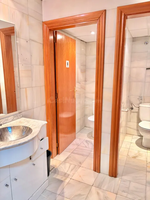 Oficinas en edificio exclusivo de uso profesional junto al c - foto 5