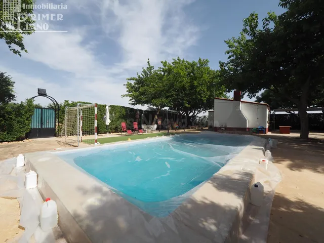 Encantador Chalet de Un Dormitorio con Piscina en Argamasill