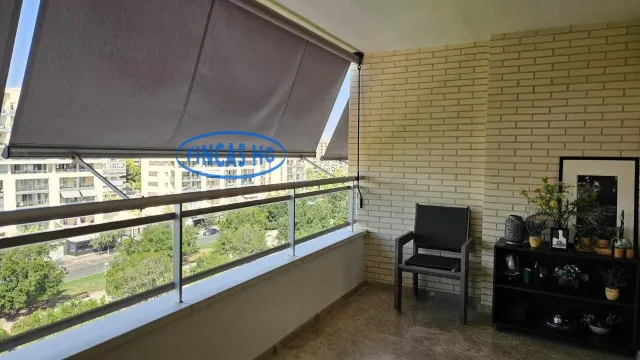 PAU 5 de Playa de San Juan con piscina, garaje y trastero — 2