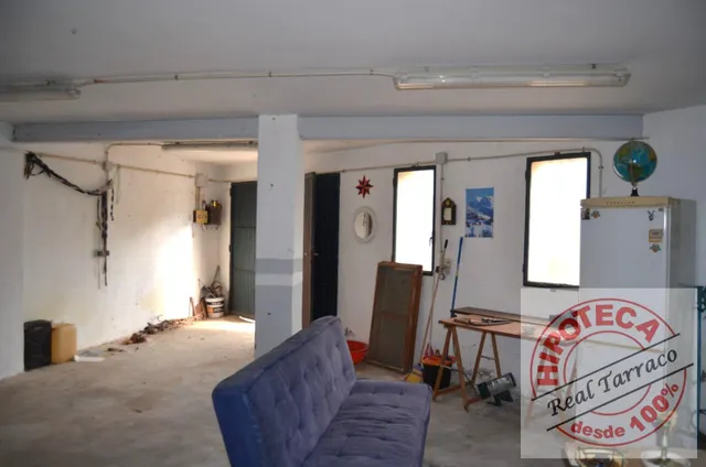 “Oportunidad: local de 56 m2 en pleno Raval de Crist" — 10
