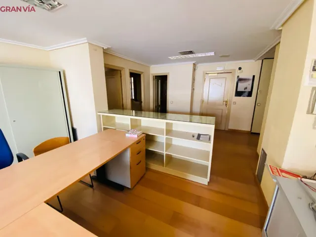 Oficina en venta en Logroño