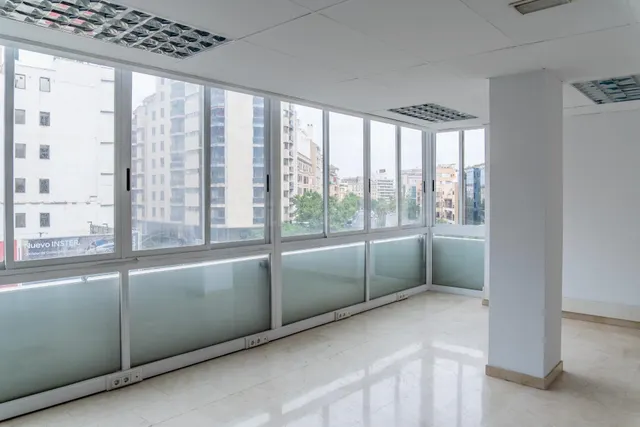 Oficina en alquiler en Edificio Torre de las Avenidas, Palma - foto 4