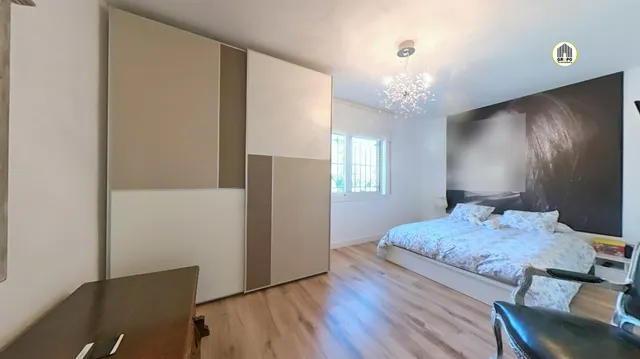 Casa reformada de tres plantas con piscina, jacuzzi, gimnasio, sauna  y vistas a parque natural — 27
