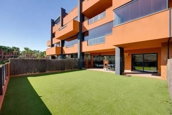 Exclusiva planta baja en Residencial Palapagolf II – Orihuel