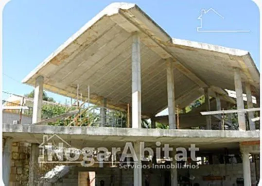 CHALET PARA TERMINAR A TU GUSTO CON PISCINA — 14