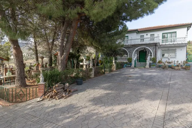 Se vende exclusiva vivienda en Alfacar – Cuesta de Víznar con extension de terreno rústico de 6.000m2 — 9