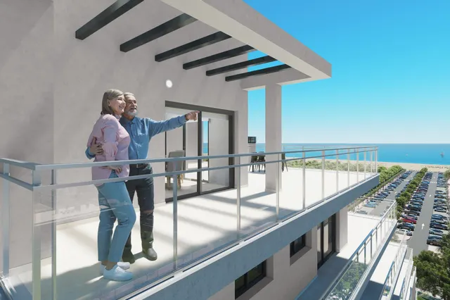 APARTAMENTO EN PRIMERA LINEA DE PLAYA — 12