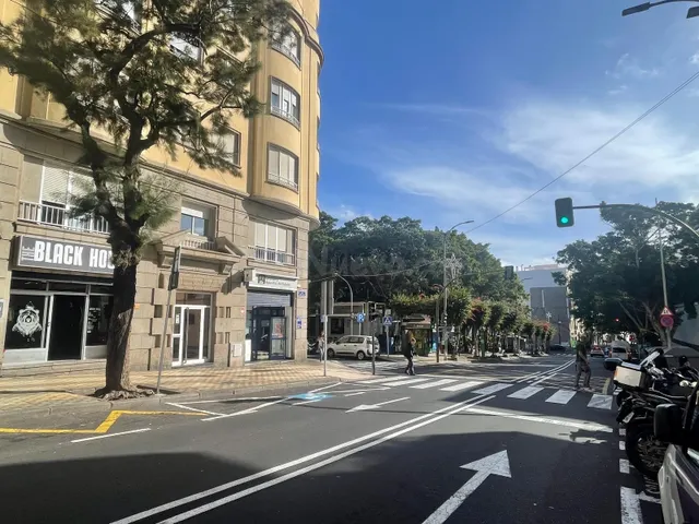 LOCAL EN VENTA EN RAMON Y CAJAL