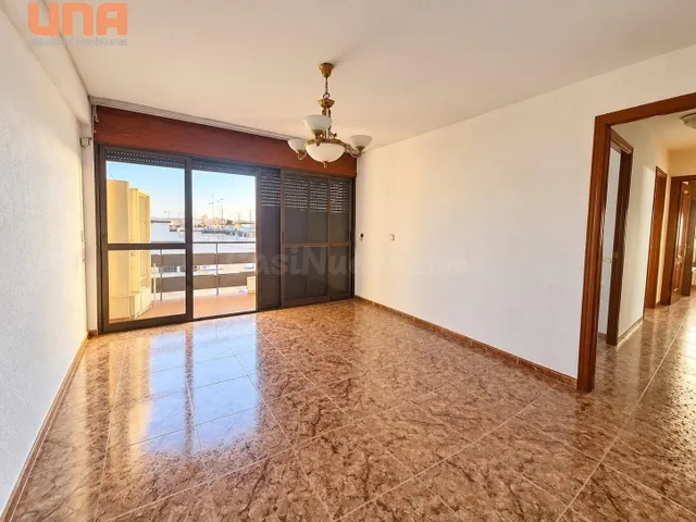 Piso en Avenida de Carlos III con plaza de garaje incluida — 2