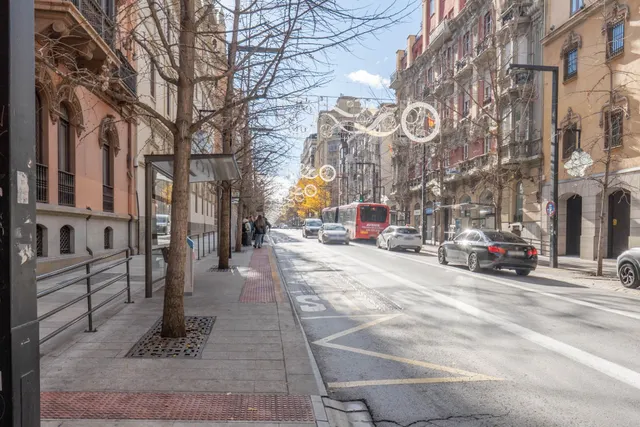 VENTA DE CÉNTRICO PISO DÚPLEX EN CALLE ELVIRA - GRANADA — 47