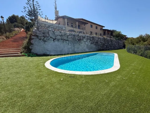 Casa esquinera con vistas al mar y lista para vivir - foto 3