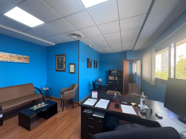 Oficina en venta en Zona Oeste — 27