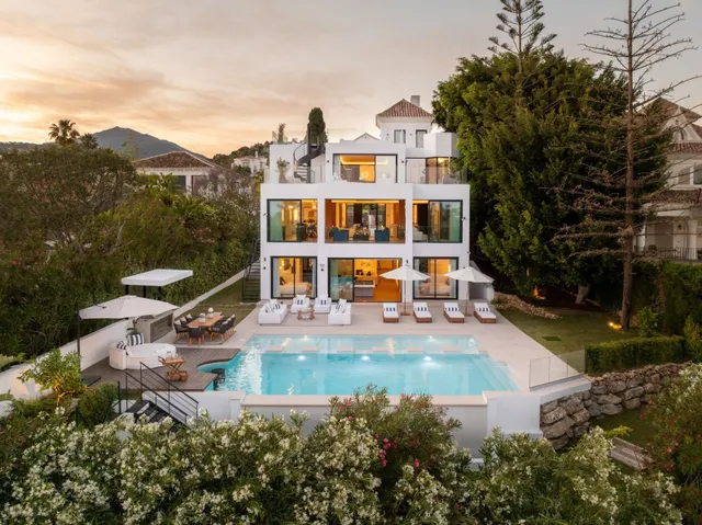 Villa 6 habitaciones 789m² en venta - Los Naranjos — 38