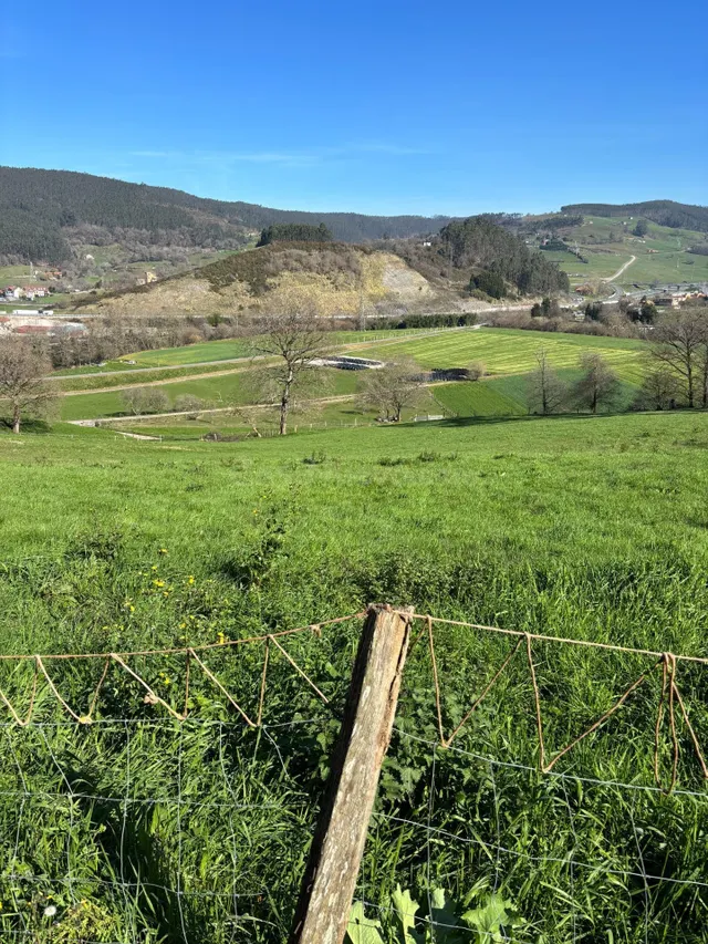 Terreno rustico con posibilidad de construir - foto 4