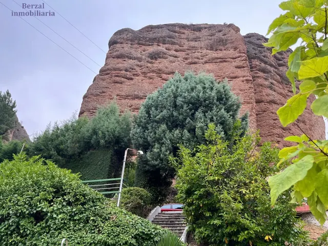 Casa en parcela de casi cuatro mil metros, con piscina, jardin, maravillosas vistas. — 28