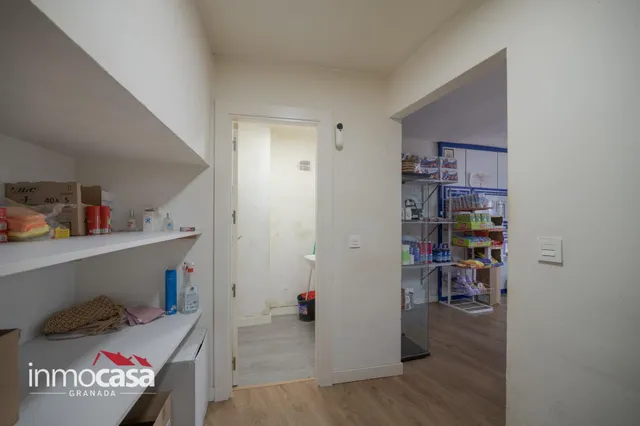 Se vende licencia de estanco única en piñar, Granada — 12