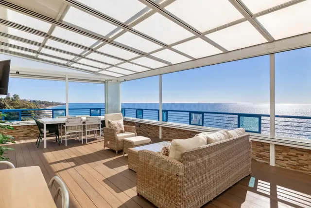 "Exclusivo Ático en Primera Línea de Playa – Vistas Panorámi - foto 3