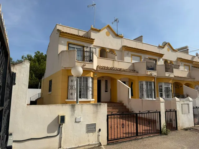 OPORTUNIDAD DE INVERSION EN LOS BALCONES - Alicante — 9