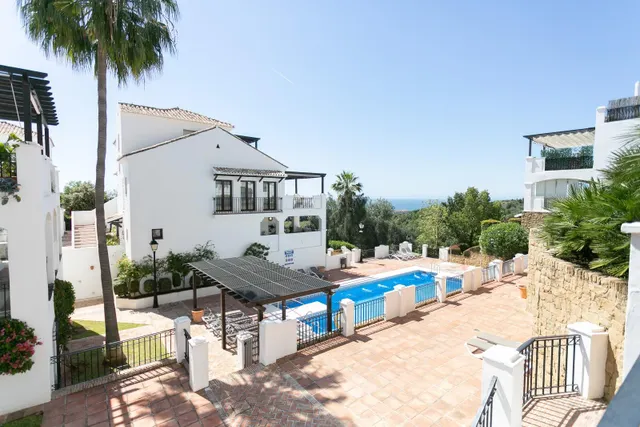 Precioso Atico Triplex de 4 dormitorios en Altos de los Monteros en perfecto estado — 36