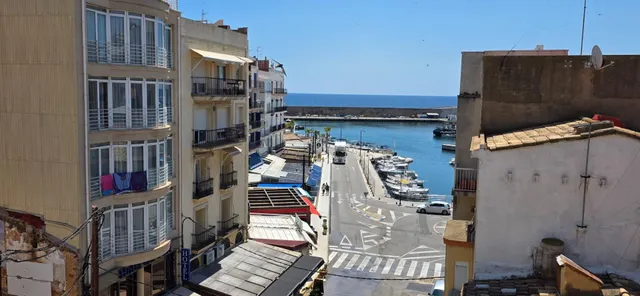Exclusivo apartamento reformado con vistas al mar y al puerto en el corazón de L’Ametlla de Mar — 4