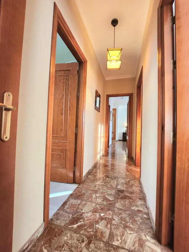 IMPRESIONANTE CASA EN CENTRO DE ALCALA DE UNA SOLA PLANTA CON LOCAL COMERCIAL Y GARAJE. — 30