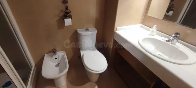 3OO EUROS POR habitación EN ALMINARES - foto 5