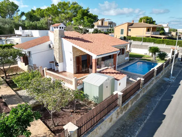 CHALET INDEPENDIENTE CON PISCINA EN BADIA BLAVA -LLUCMAJOR