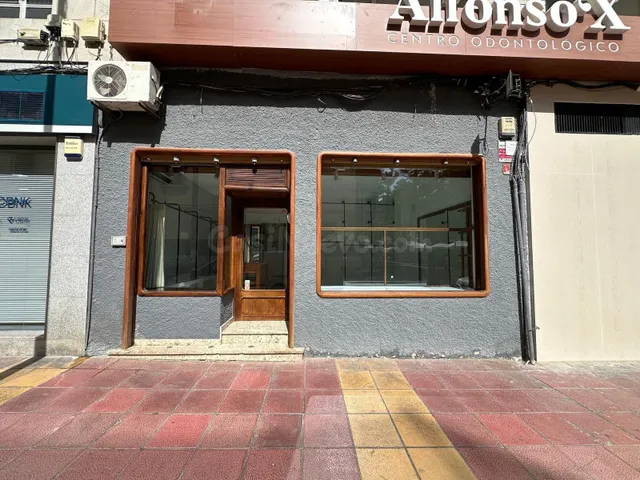 Local en alquiler a pie de calle en la Plaza Preciosa, junto a Alfonso X — 3