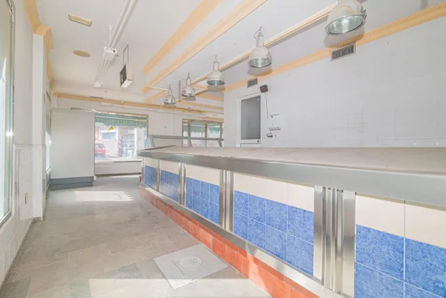 Local Comercial en la Calle San Miguel de Armilla — 11