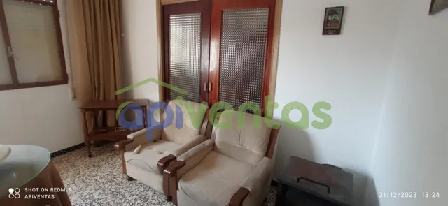 Casa con terreno y nave, LA ESCUCHA — 4