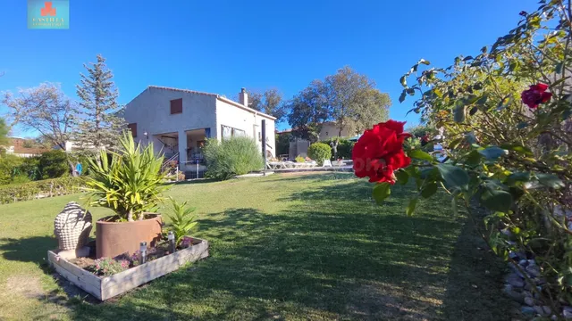 Oportunidad Chalet Independiente con Piscina a 20 minutos Áv