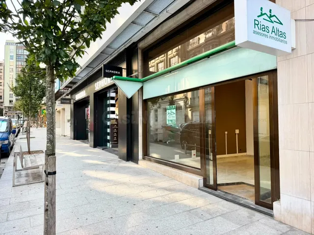Local Prime en Plaza de Lugo: El escaparate más exclusivo de
