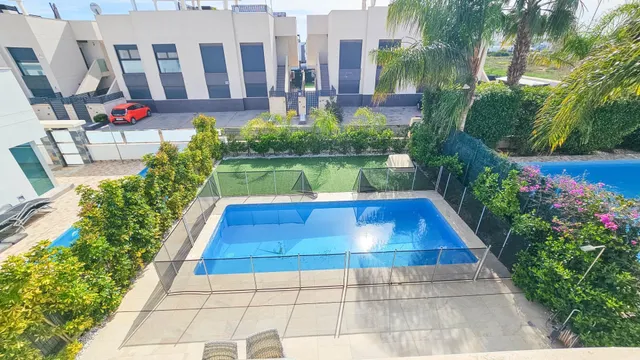 Villa 3 habitaciones 125m² en venta - Cuidad Quesada — 28