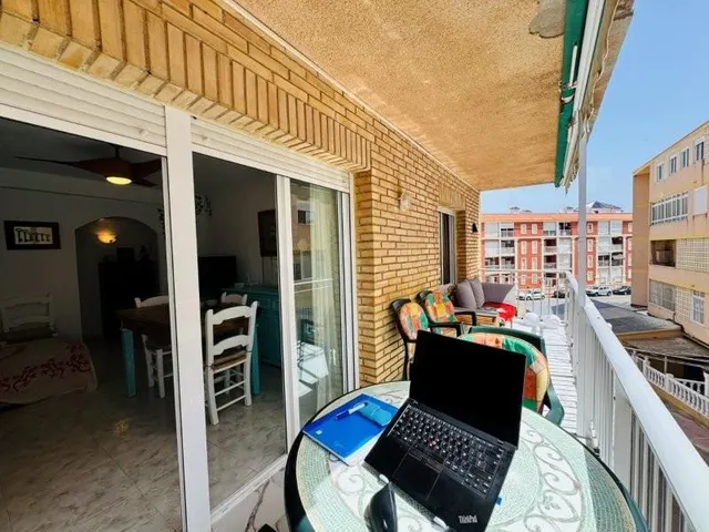 APARTAMENTO REFORMADO A 100 M DE LA PLAYA — 26