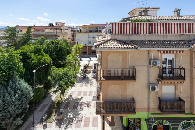 Exclusiva vivienda con gran terraza y múltiples posibilidades frente a Plaza José Zamora en Maracena. — 43